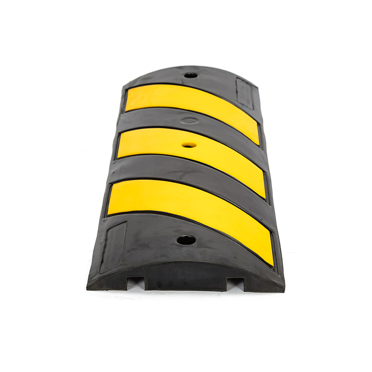 RS300 RUBBER SPEED HUMP/BUMP/RAMP